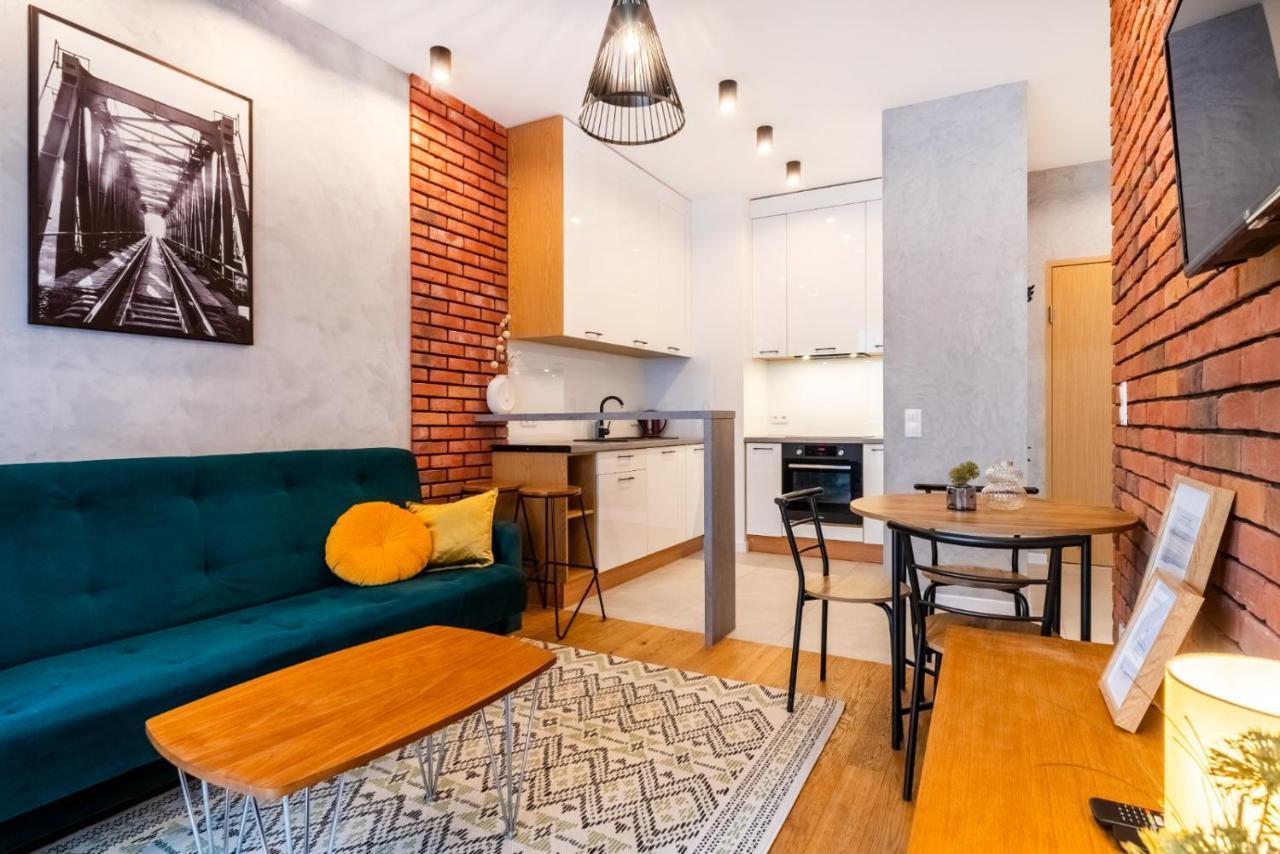Apartamentysnu, Wola Premium III Z Parkingiem Varsó Kültér fotó